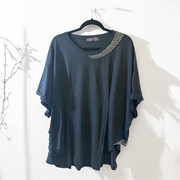 Black Oversized Plus Size Women's Top with Embellished Detail - Picture 2 of 11